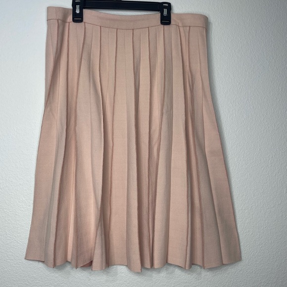 Banana Republic Soft Pink A-Line Pleated Midi Skirt Size 10 Petite - Picture 3 of 10